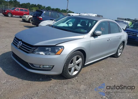2015 Volkswagen Passat 1.8T Limited Edition from USA, damaged, VIN 1VWAT7A33FC119680